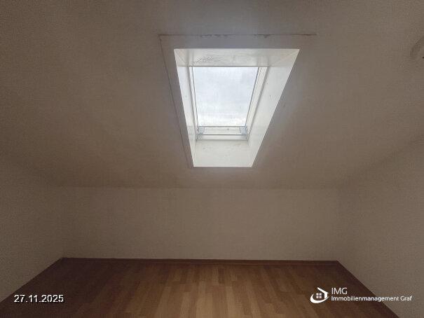 502_20251127-W14 IMG_2334